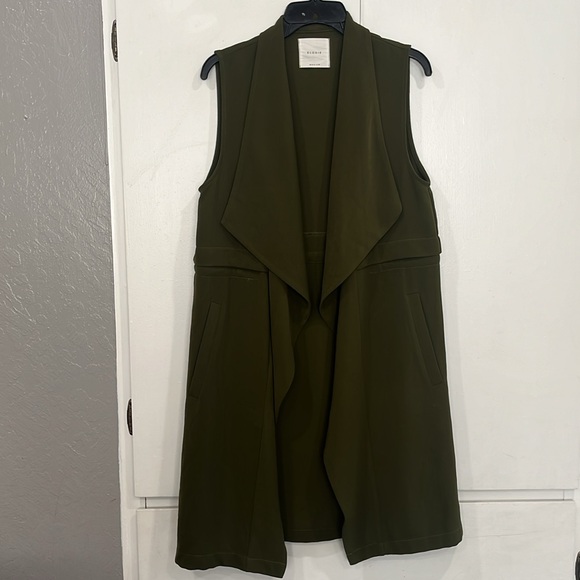 Elodie long sleeveless vest in medium - Picture 1 of 3